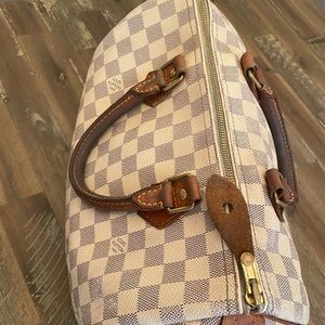 Louis Vuitton Speedy 30